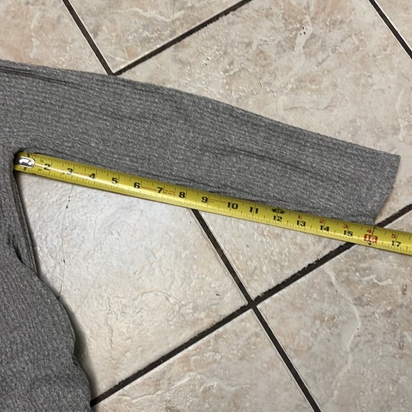 Maternity Love Grey Waffle Knit Top sz L - Picture 7 of 9